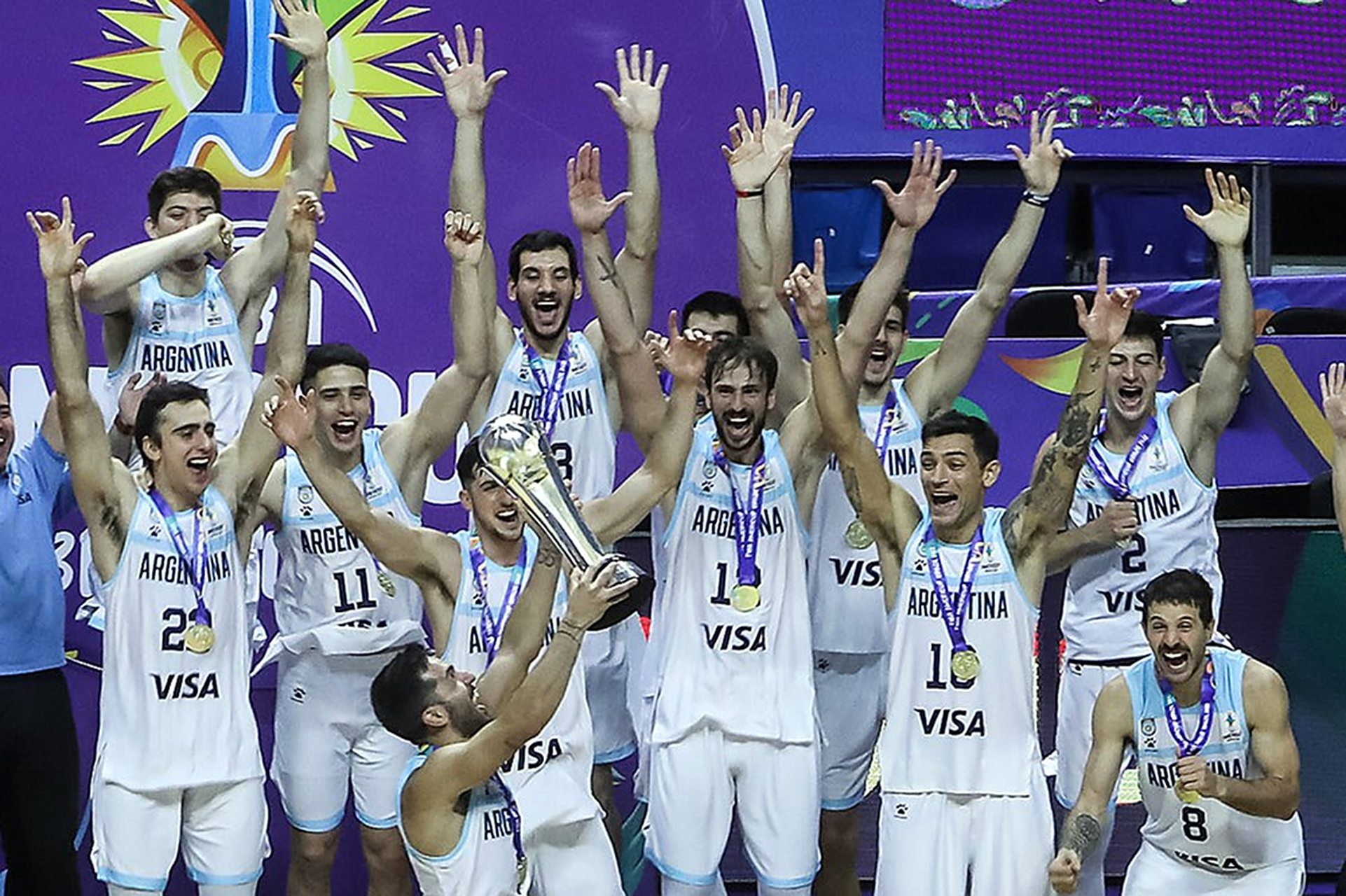 开云体育app-美洲杯迎来宿敌之战，恩怨再续