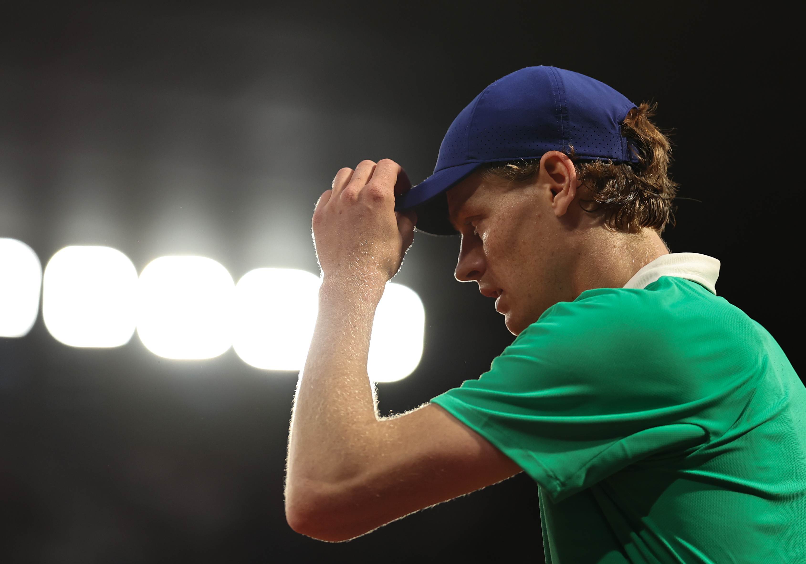 开云体育app-法网鏖战年终总决赛，辛纳扛起全队