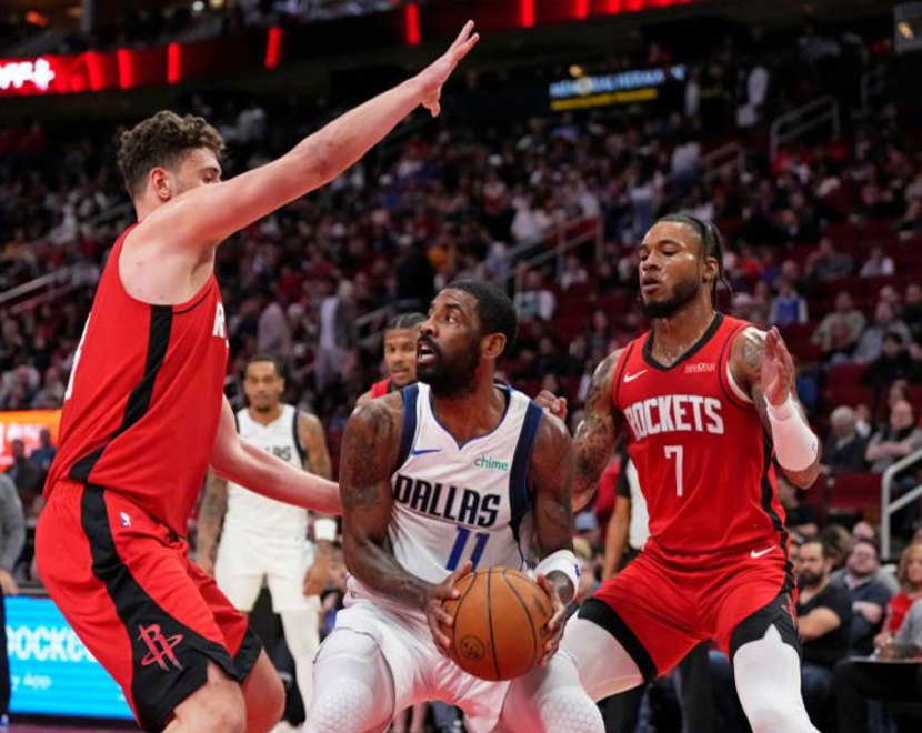 开云体育入口-热火轻取青岛队，范弗利特点燃赛场