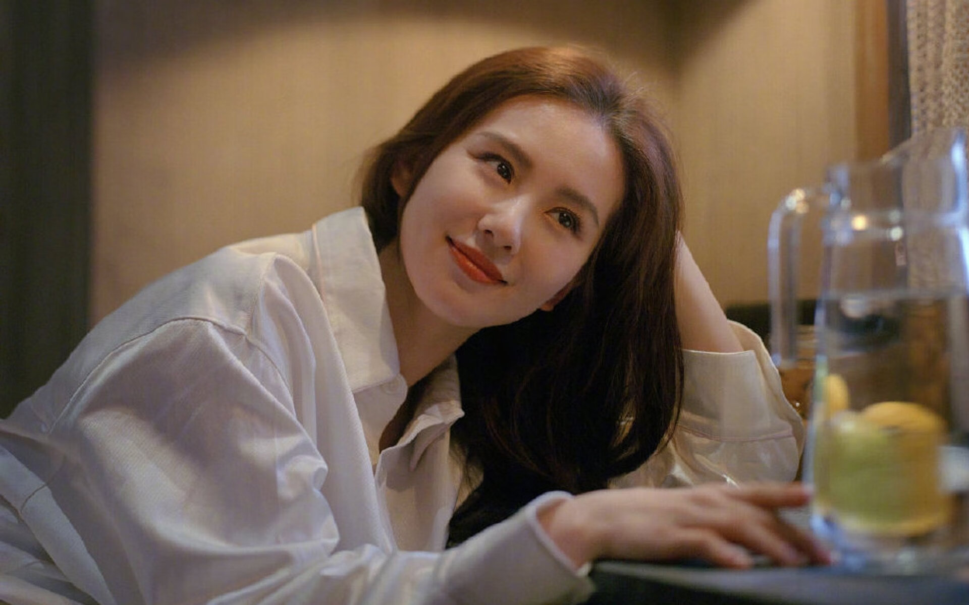 开云体育登录-英超争冠焦点战，英伦铁骑碾过高卢雄鸡，本土力量问鼎王座