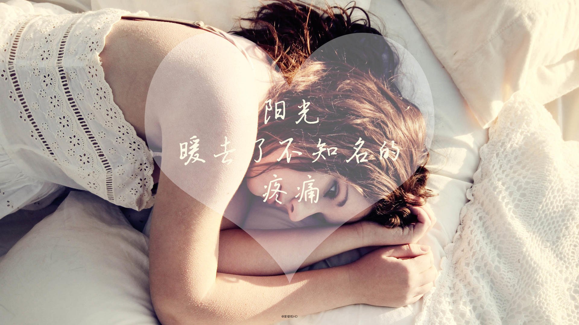 开云体育在线-当引擎咆哮遇见终场哨音，一位车迷在F1街道赛日的足球救赎