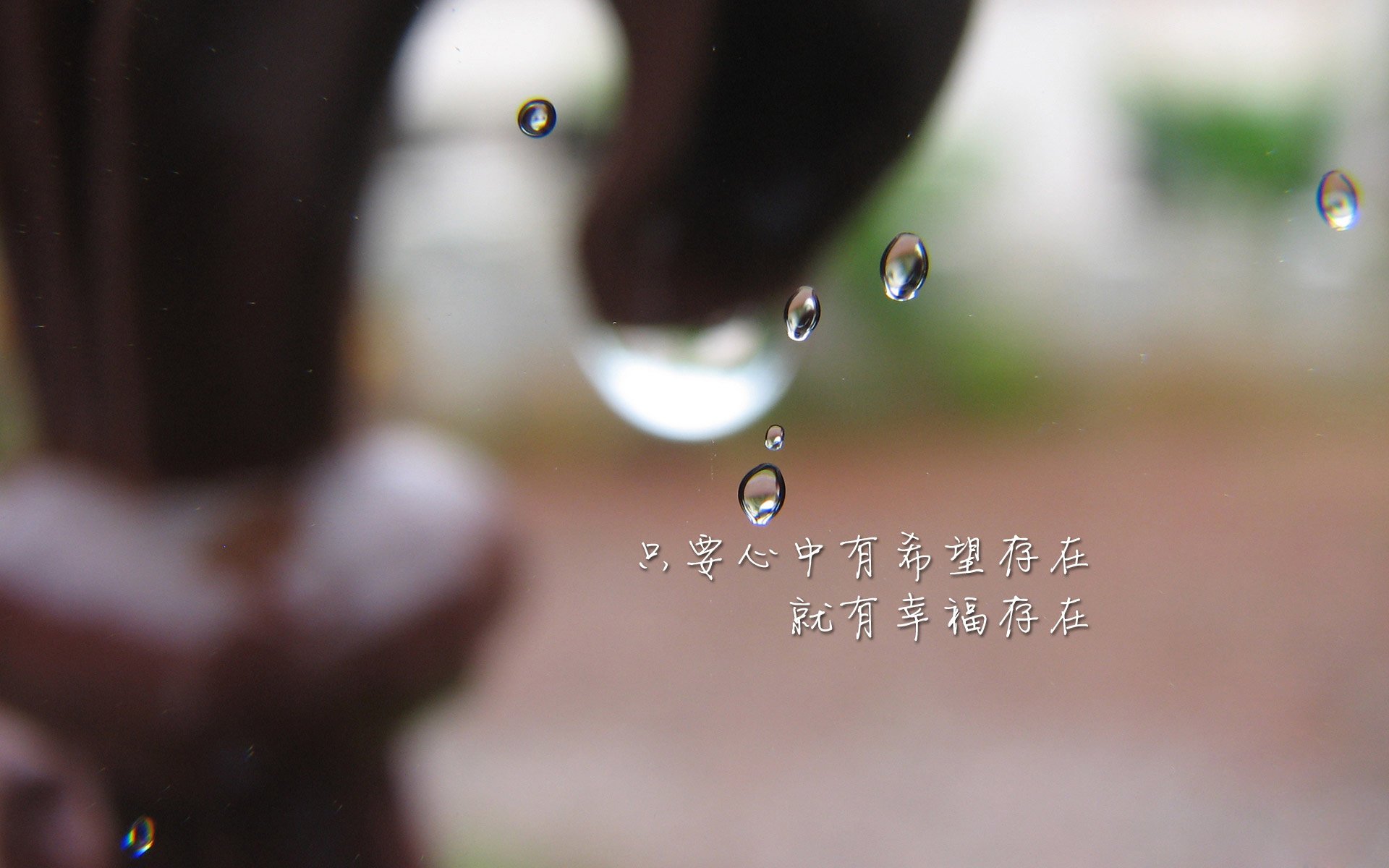 开云体育在线-2026世界杯惊天一夜，伊朗横扫乌拉圭造冷门，姆巴佩天神下凡闪耀焦点战